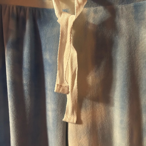 True Craft Sky Blue and white tie-dyed Hoodie and matching jogger pants - XL - Picture 6 of 6